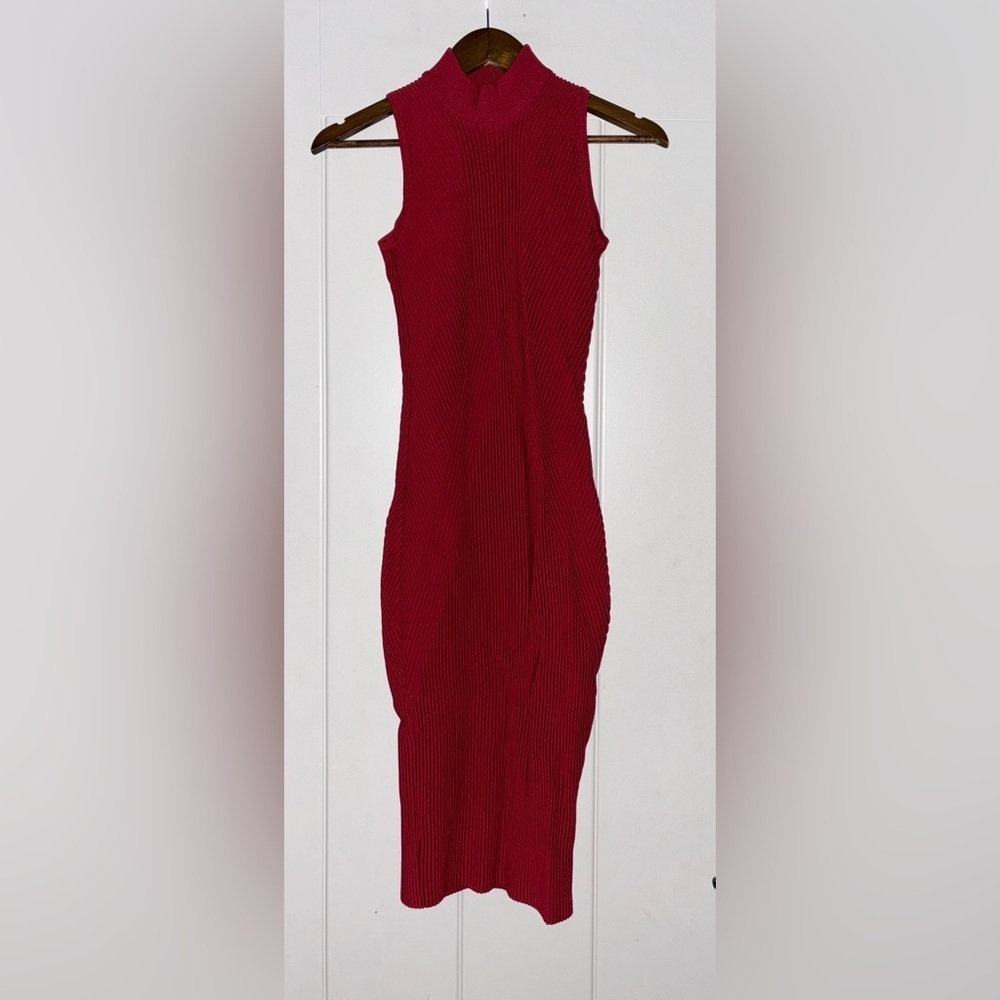 Vintage Nicole Miller Artelier Rib Knit Red High Neck Bodycon Midi Dressโ SP